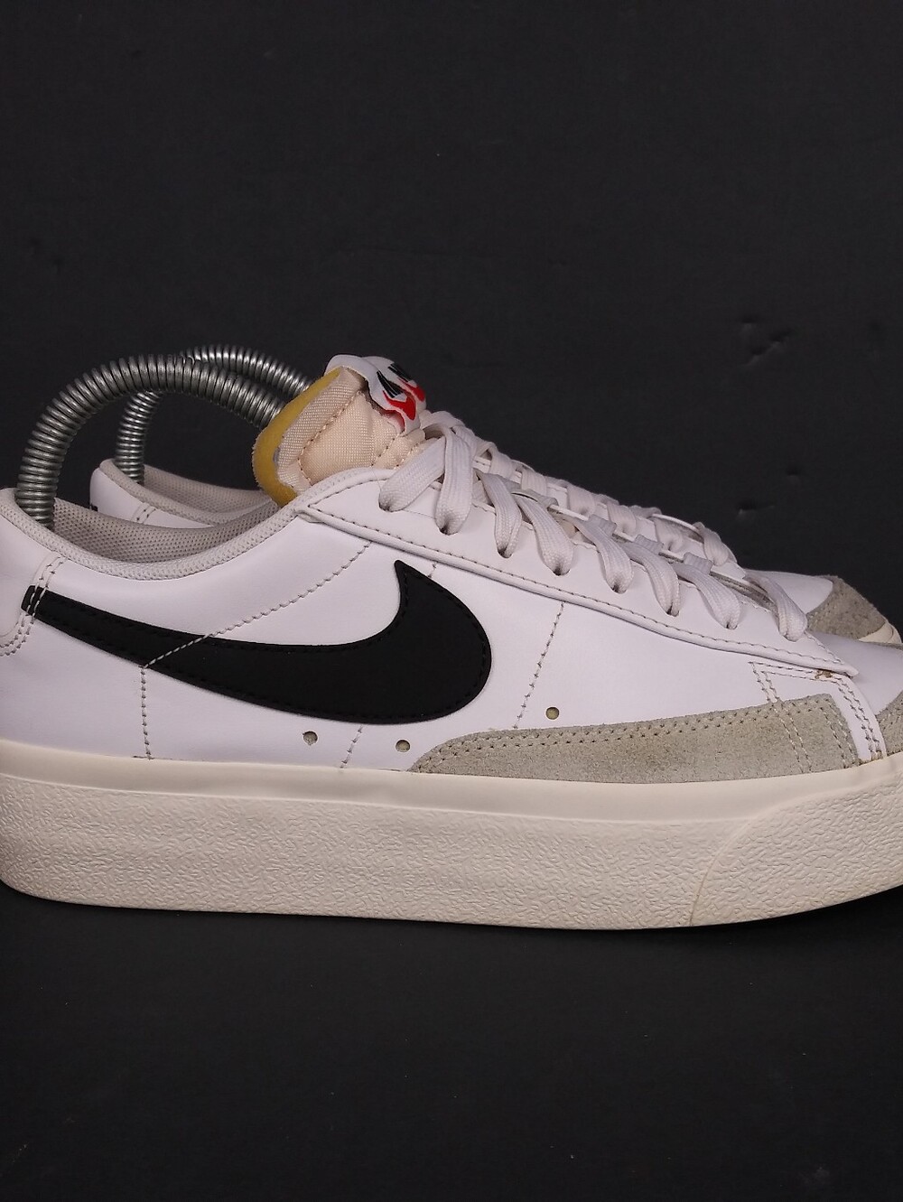 Nike Blazer '77 Low Platform Sneakers Women's Size 7.5 White Black Shoes